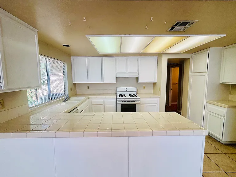36905 Pond Ave — Photo 8