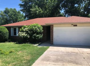 1036 W McGee St, Springfield, MO 65807