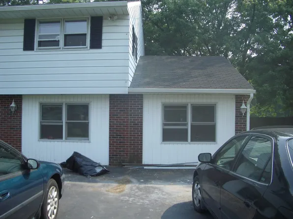 104 Maugers Mill Rd, Pottstown, PA 19464