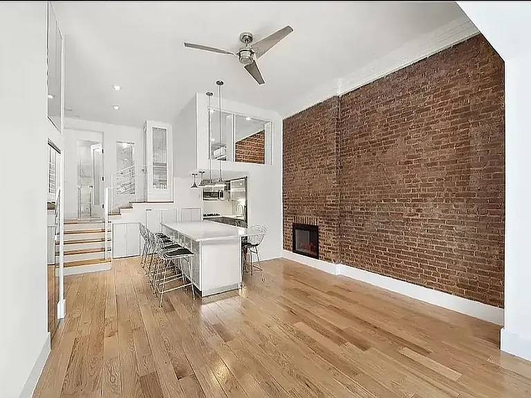 217 W 14th St #2F — Photo 2