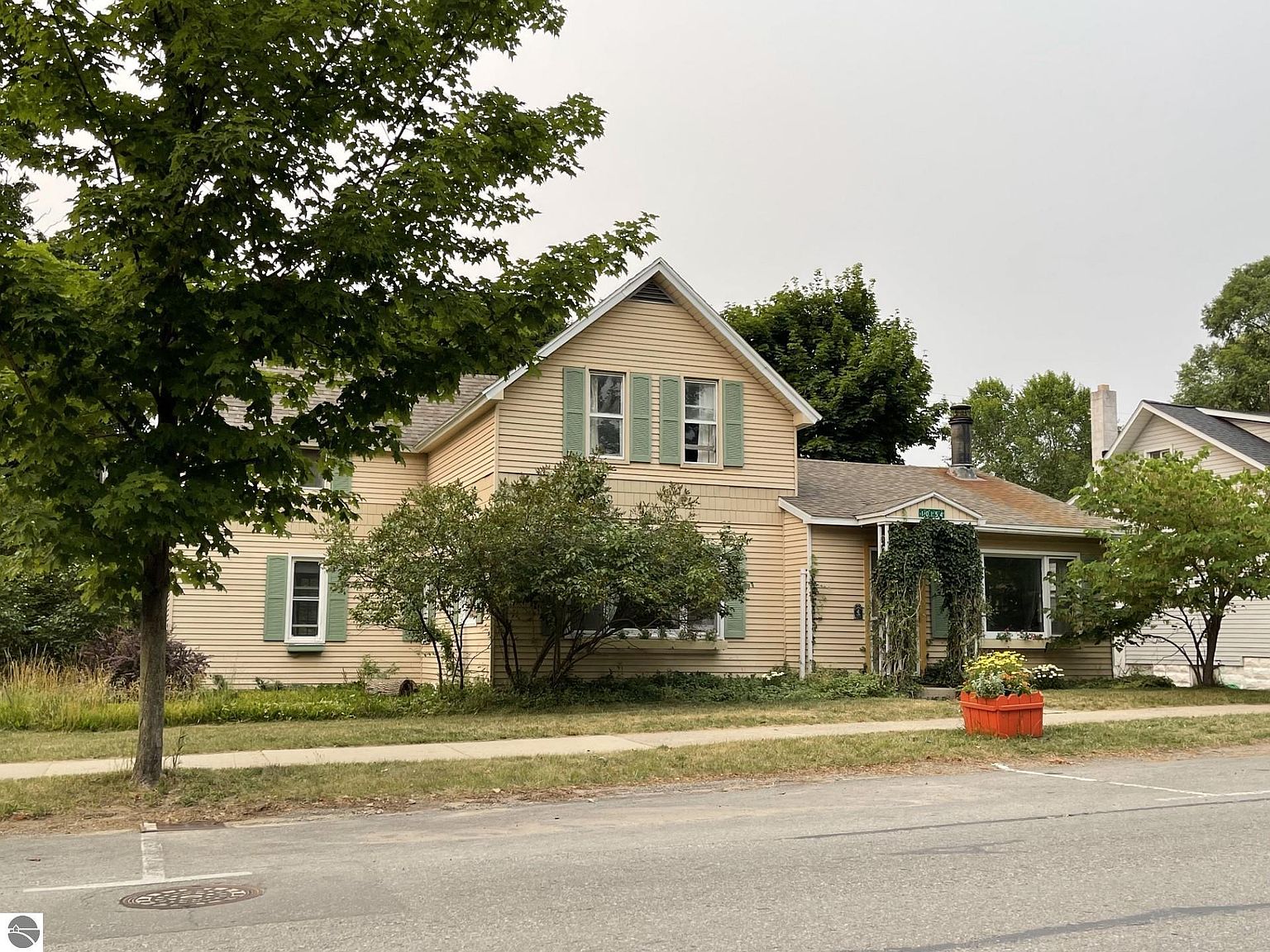 10154 W Front St, Empire, MI 49630 MLS 1913454 Zillow