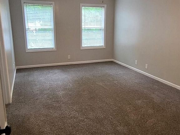 4th image of 212 Clarion Dr