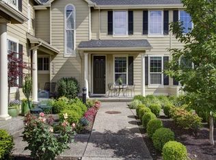 11612 SW Auklet Loop #27, Beaverton, OR 97007