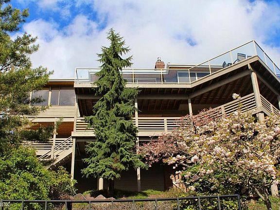5th image of 5531 142nd Ave SE