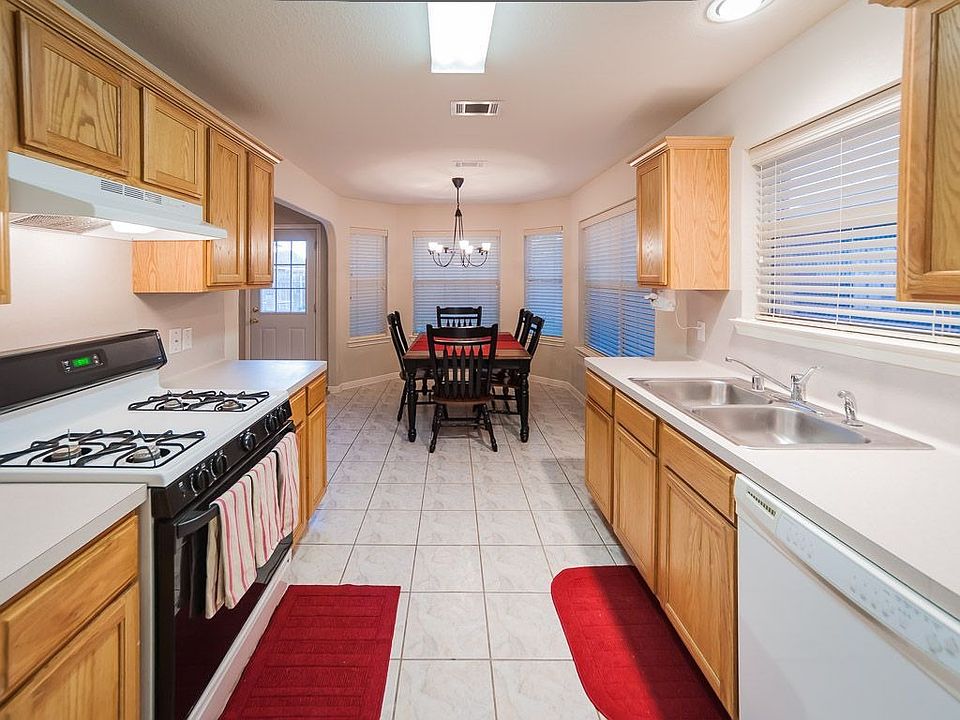 Kitchen/dining