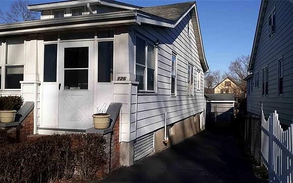 2nd image of 126 North St