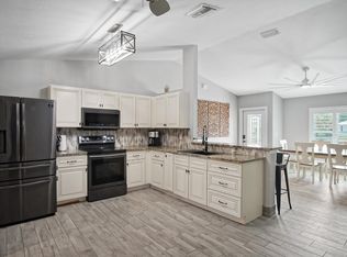 105 S Cardinal Pl, Fort Pierce, FL 34945