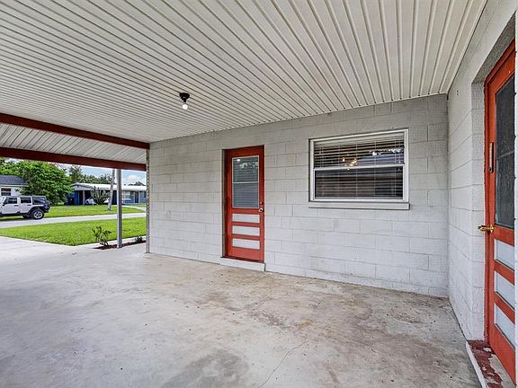 3rd image of 403 ALMA DRIVE