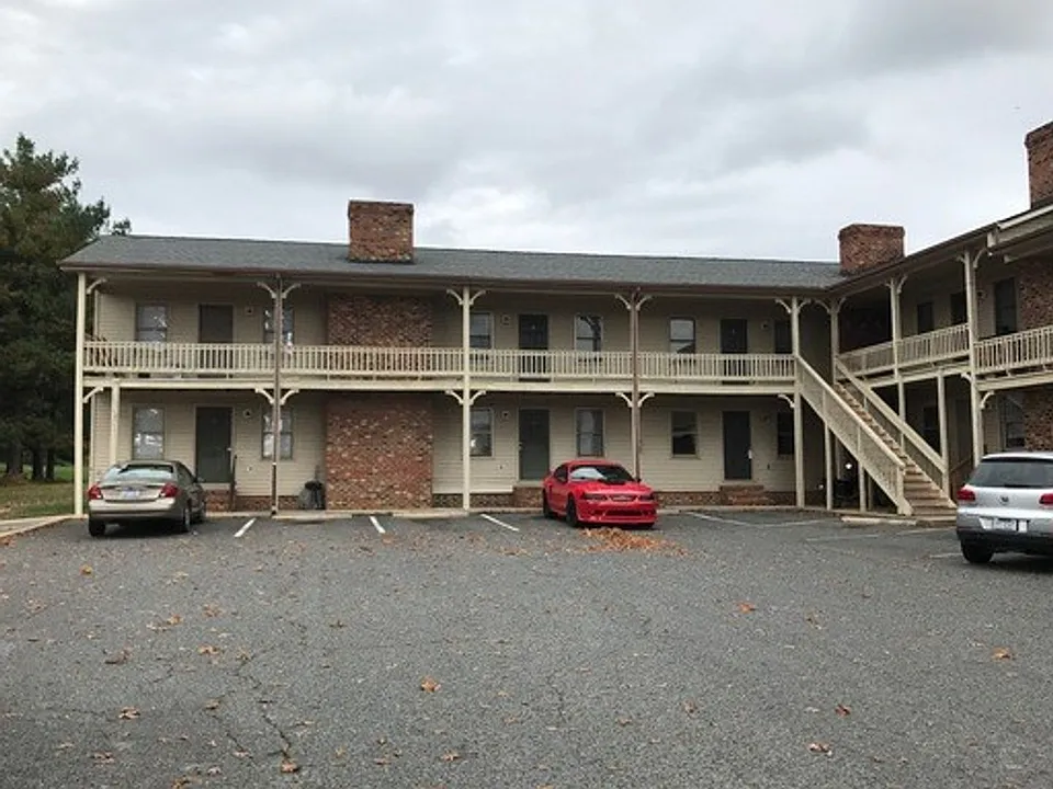 332-342 W Ward St