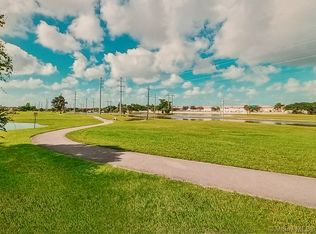 17700 NW 77th Ct, Hialeah, FL 33015