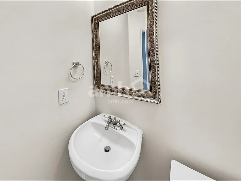 218 Wild Flower Ln — Photo 9