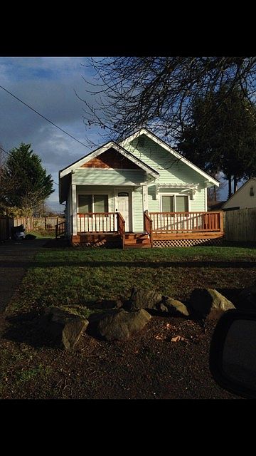1st image of 914 Wilson St SE