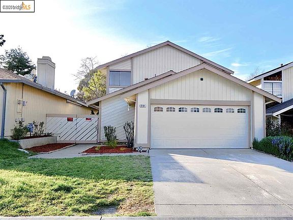 3rd image of 2210 Old Creek Cir