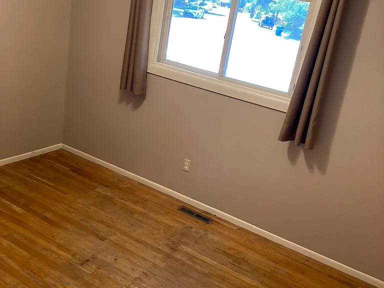 1213 Skyline Dr — Photo 15