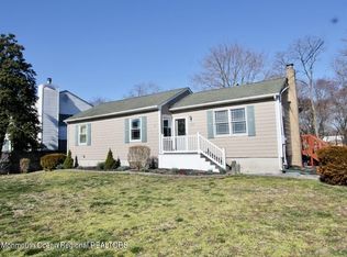 585 Wayside Rd, Neptune, NJ 07753