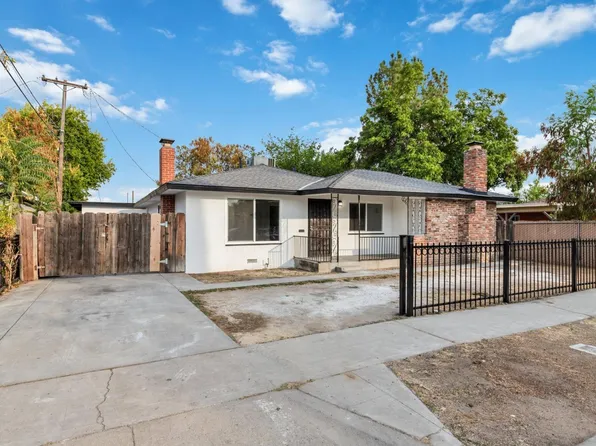 4166 E Plaza Dr, Fresno, CA 93702
