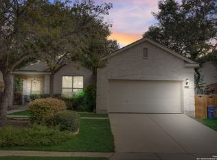 8820 Redwood Bnd, Helotes, TX 78023