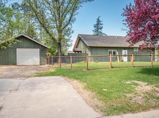 902 SW 4th St, Grand Rapids, MN 55744