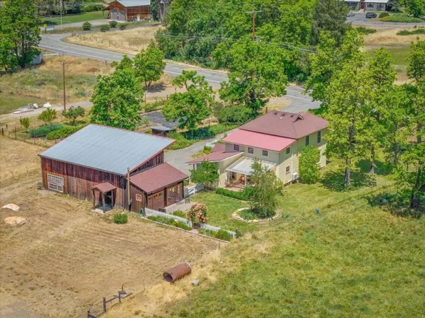 44510 State Highway 96, Seiad Valley, CA 96086