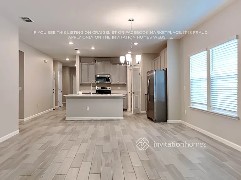 9822 Lemon Grass Ln — Photo 4