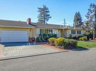 2 Shields Ln, Novato, CA 94947