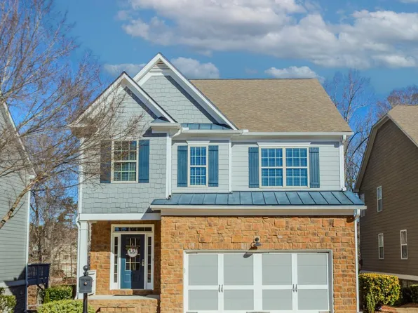 6730 Big Sky Dr, Flowery Branch, GA 30542