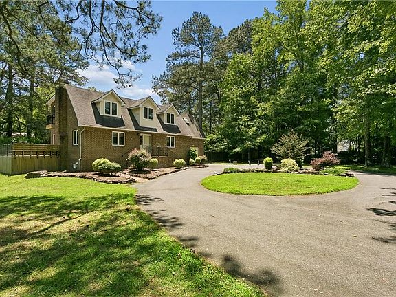 2nd image of 246 Hunts Neck Rd
