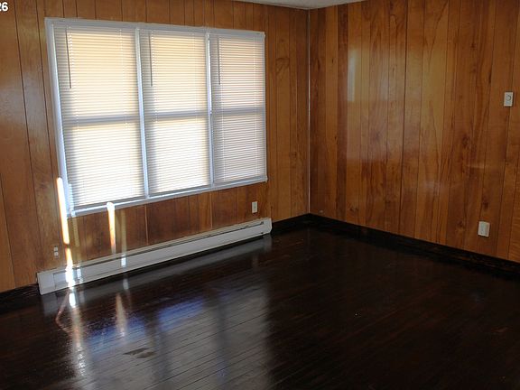 4th image of 2906 E 12th St