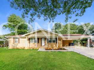 214 Curtis Dr SE, Huntsville, AL 35803