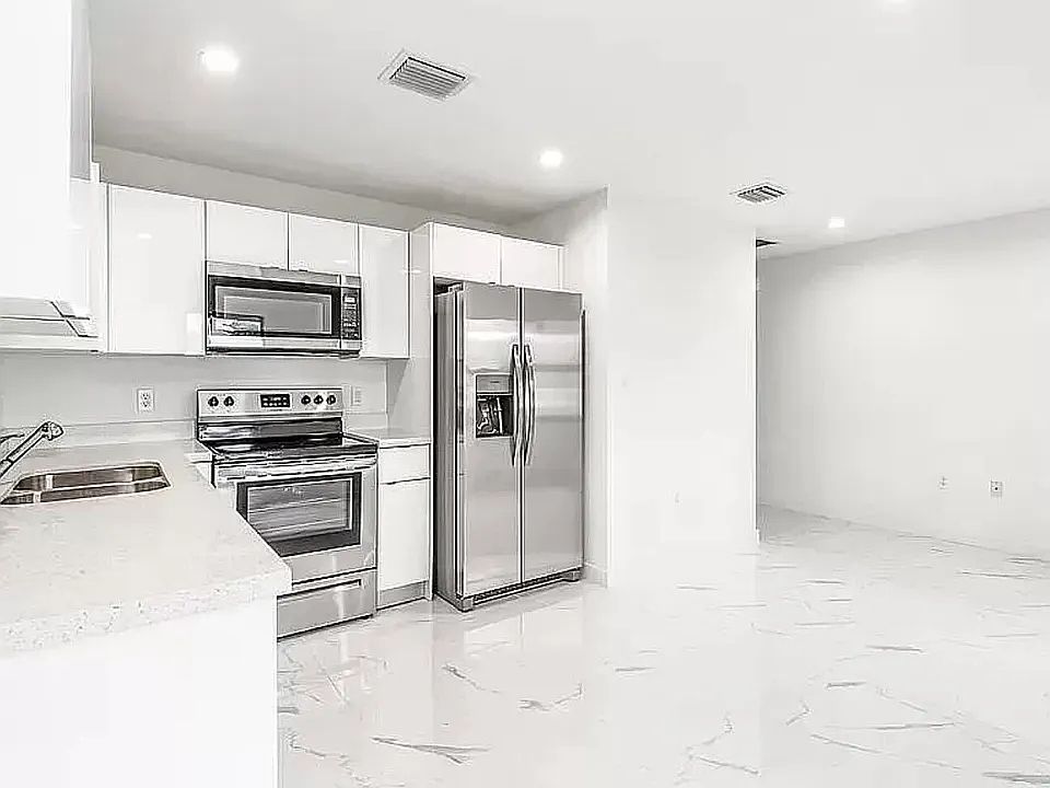 1st image of 1776 NW 68th Ter