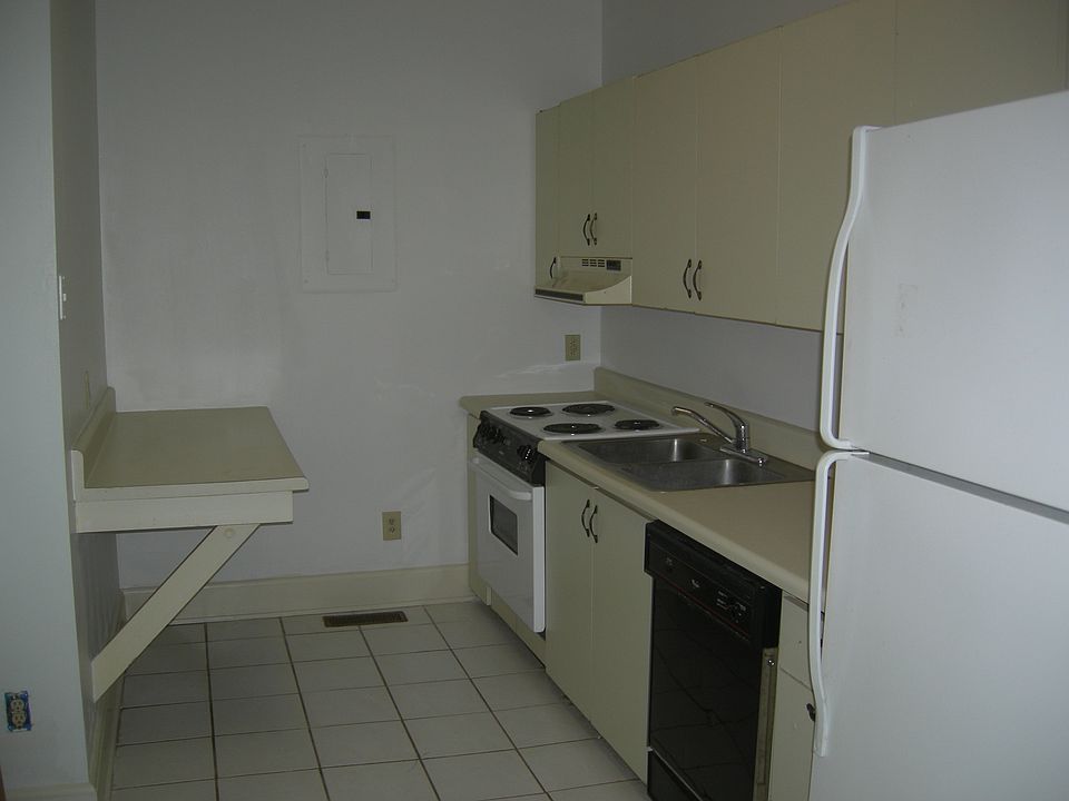 2nd image of 405 Jadie Ln #1