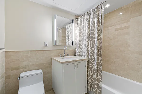 Rented by Level Group | media 6