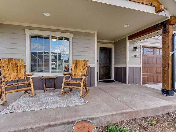 4th image of 2555 N Lehigh Ct