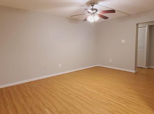 11652 Stoneview Sq APT 2B, Reston, VA 20191