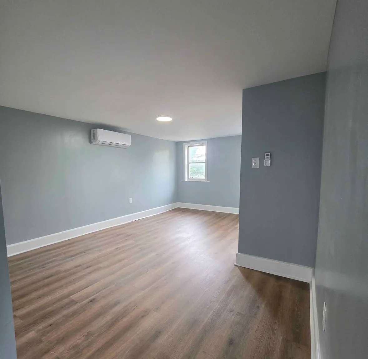 1 bed, $1,200 — Photo 1