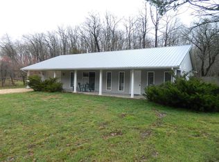 3 Booth Rd, Wellsville, MO 63384