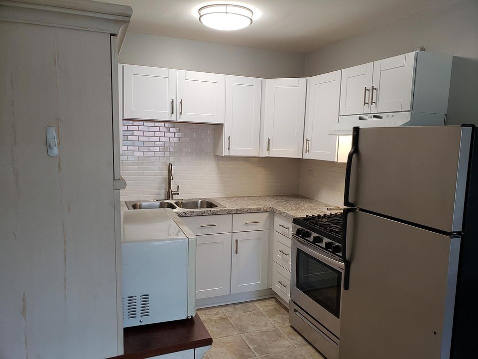 2nd image of 3796 Homewood Rd #2