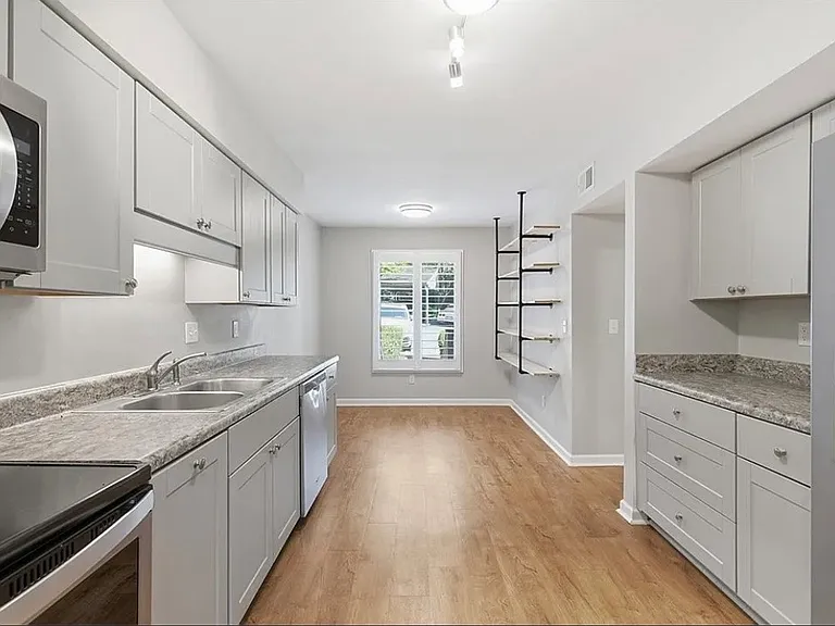161 Ingleoak Ln — Photo 10