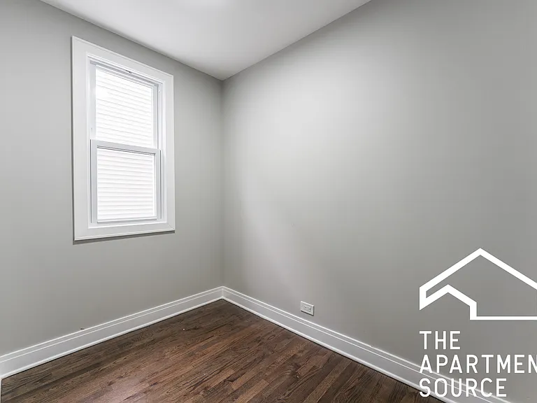 1923 N Pulaski Rd #1 — Photo 9