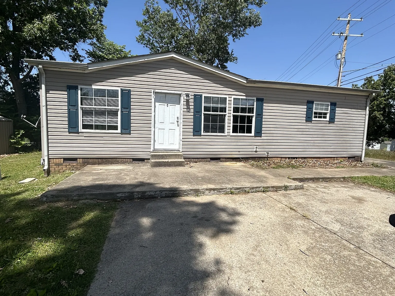 105 Zackary Street - 1 — Photo 1