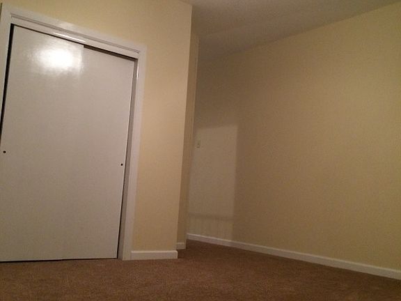 3rd image of 3530 Sunnyside Ave