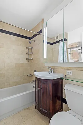 Rented by Keller Williams NYC | media 10