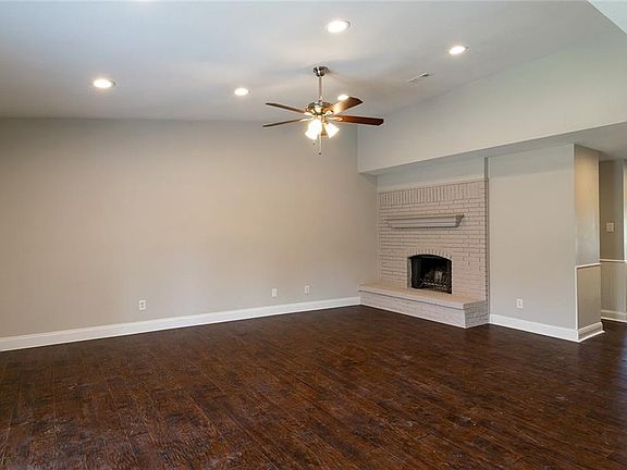4th image of 1838 Paxton Dr