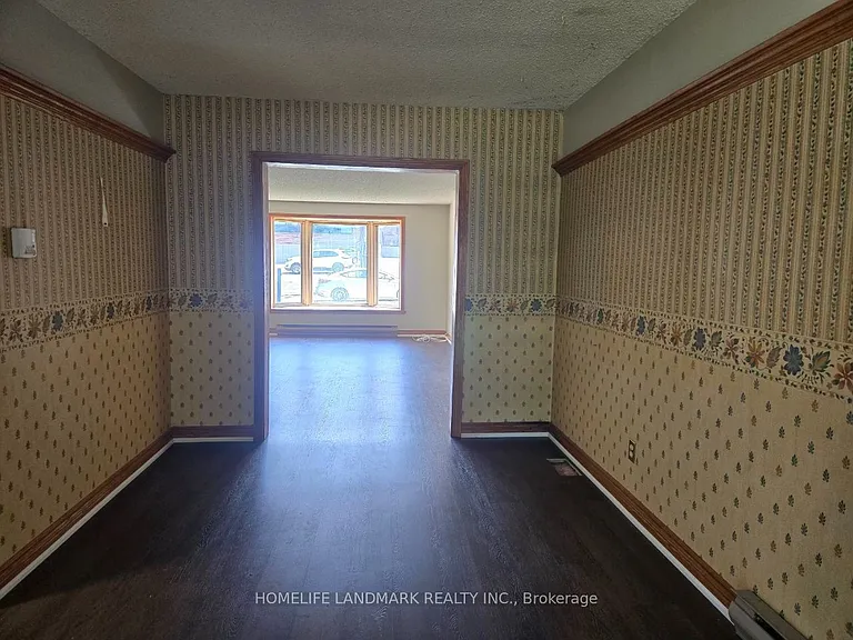 22 Centre St #1 — Photo 9