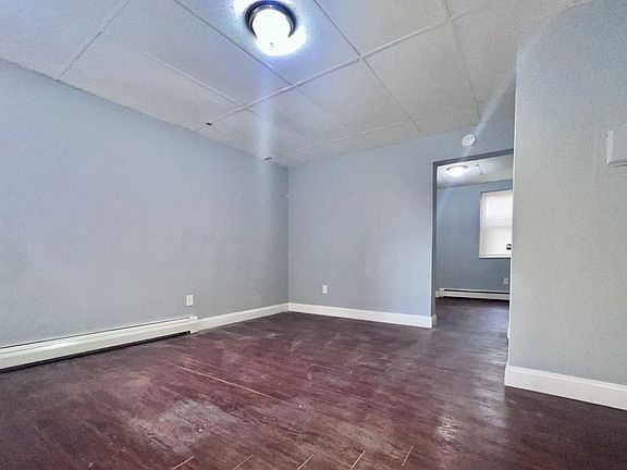4th image of 54 E McMicken Ave #8