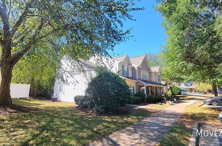 255 Luzelle Dr — Photo 6