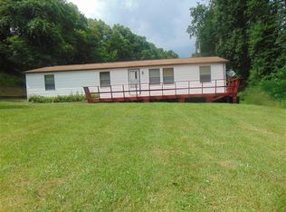1113 Egypt Rdg, Spencer, WV 25276