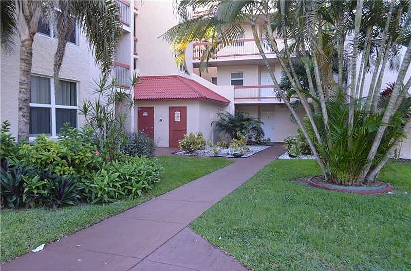 1st image of 9441 Evergreen Pl APT 104