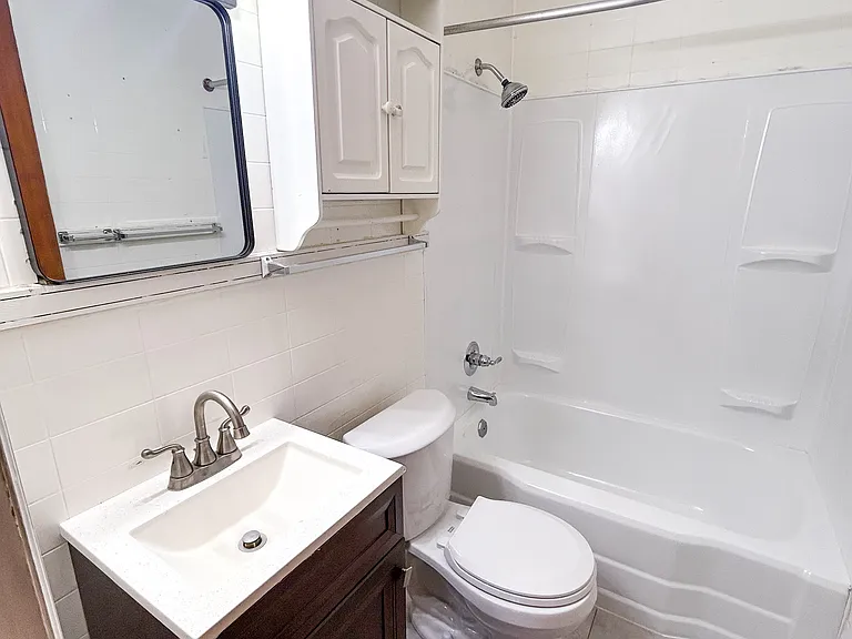908 N 6th St #910 — Photo 5