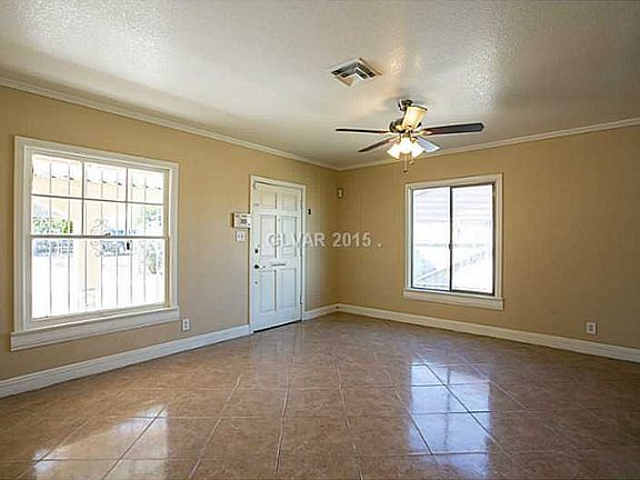 2nd image of 916 Biltmore Dr